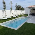 Le Soleil Levant Au Calme Avec Piscine Chauffee