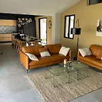 Casa de Férias Le Soleil Levant Au Calme Avec Piscine Chauffee