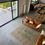 Casa de Férias Le Soleil Levant Au Calme Avec Piscine Chauffee