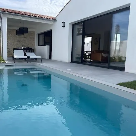 Casa de Férias Le Soleil Levant Au Calme Avec Piscine Chauffee *