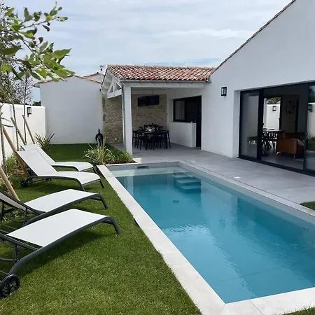Le Soleil Levant Au Calme Avec Piscine Chauffee * Le Bois-Plage-en-Ré